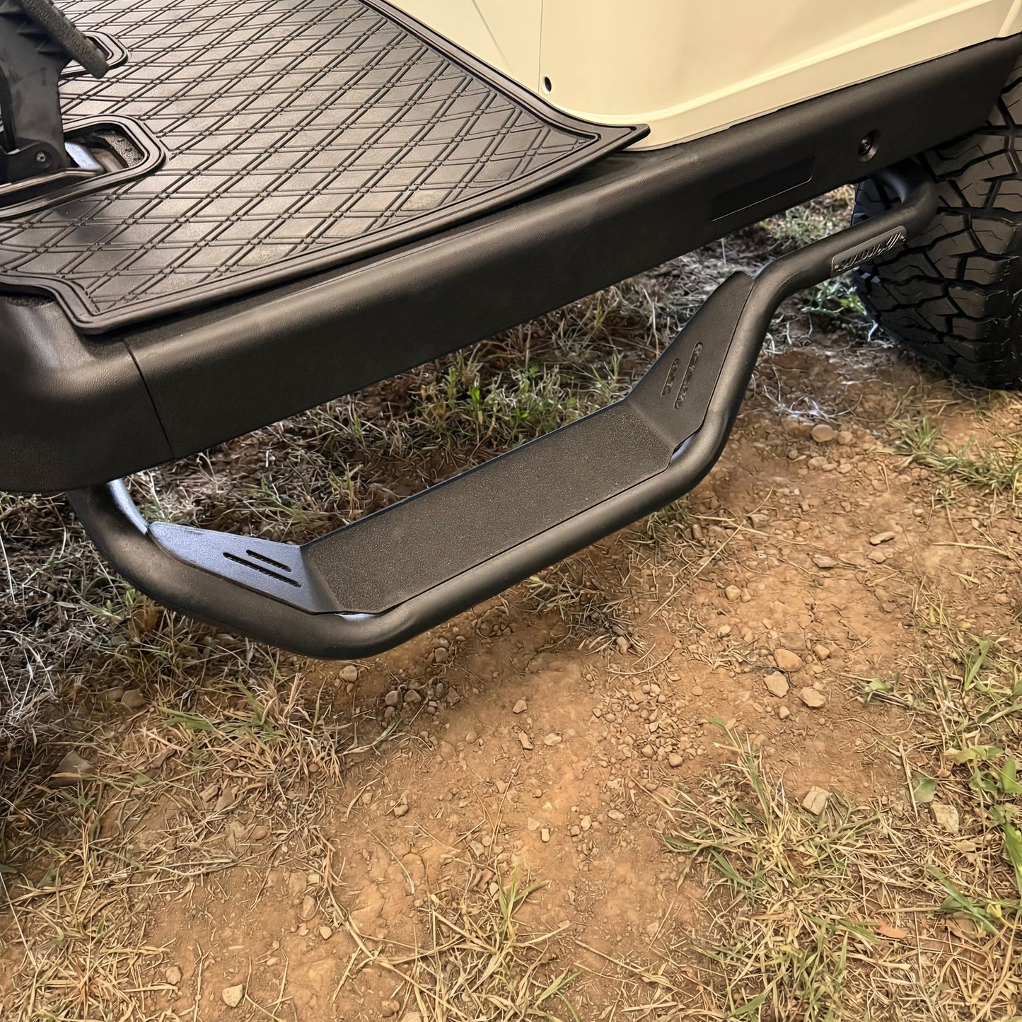 Madjax Recon Side Steps - PICK FITMENT